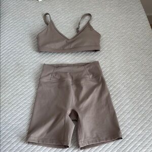 Oner Active Women's Bike Shorts and Bra Set - Taupe